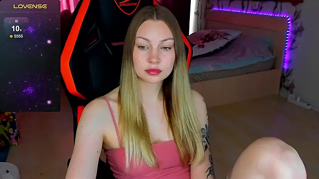 BiMolly online show from 03/22/26, 07:43