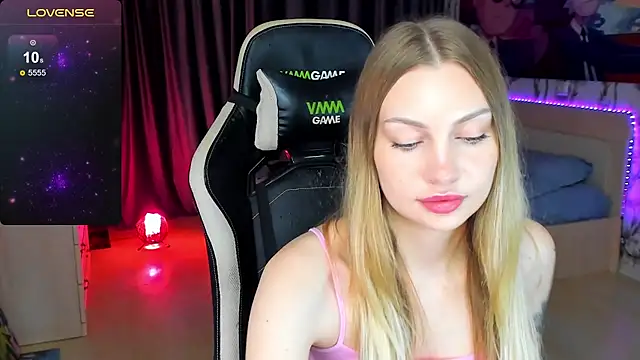 BiMolly online show from 10/14/25, 06:30