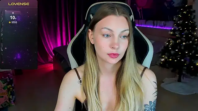 BiMolly online show from 12/21/25, 08:53