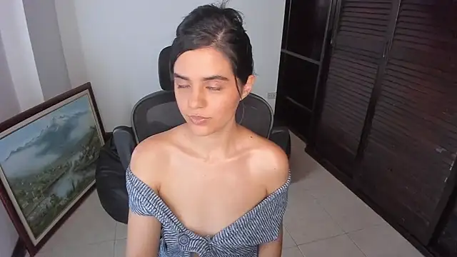 mia collins x online show from 12/01/25, 08:21