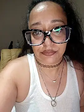 PichyPrettyPussy online show from 10/20/25, 06:19