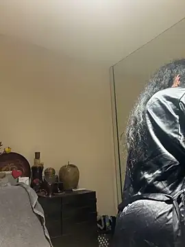 PichyPrettyPussy online show from 05/19/26, 03:08