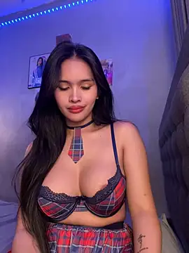 PrettyYoungHugeCockTS online show from 02/11/26, 05:07