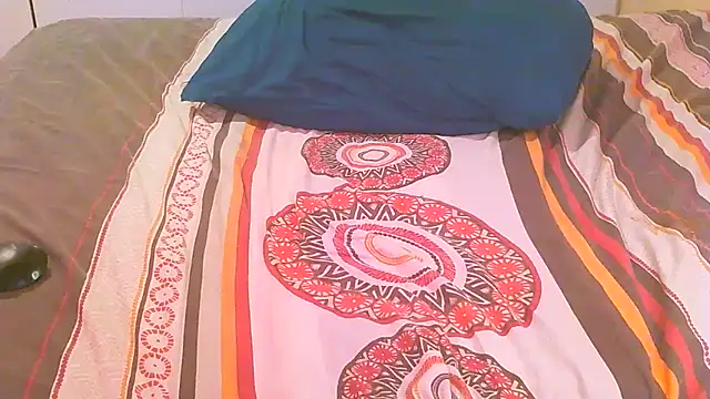 Snapshot of MatureBoobsDiva chatting on 12/07/24, 12:51 MatureBoobsDiva online show from 12/07/24, 12:51