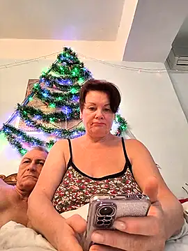  lady red  online show from 12/21/25, 06:15