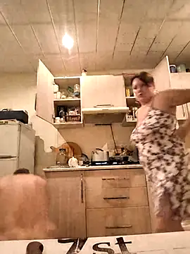  lady red  online show from 03/13/25, 03:28