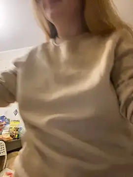 -MimmiLissa- online show from 11/19/25, 05:02