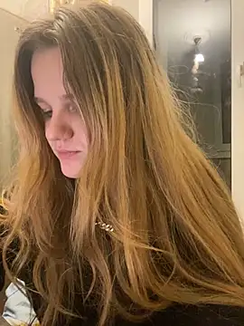 -MimmiLissa- online show from 10/19/25, 05:05