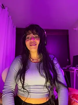 Snapshot of Naiara_sex chatting on 11/20/25, 07:31 Naiara sex online show from 11/20/25, 07:31