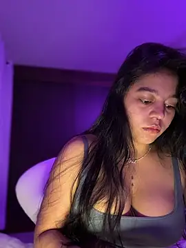 Snapshot of Naiara_sex chatting on 12/05/25, 05:06 Naiara sex online show from 12/05/25, 05:06