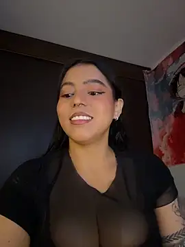 Snapshot of Naiara_sex chatting on 06/18/26, 06:45 Naiara sex online show from 06/18/26, 06:45
