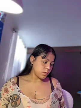 Snapshot of Naiara_sex chatting on 11/28/25, 12:49 Naiara sex online show from 11/28/25, 12:49