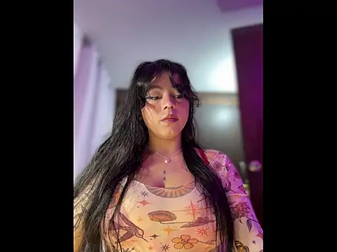 Snapshot of Naiara_sex chatting on 11/08/25, 03:43 Naiara sex online show from 11/08/25, 03:43