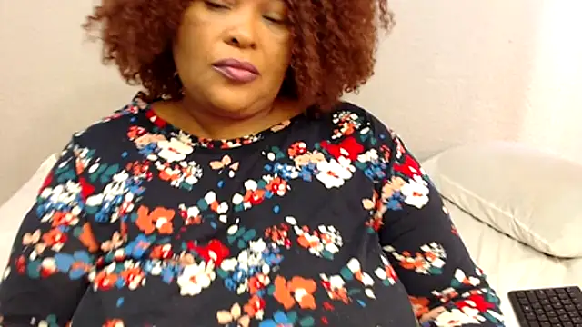 zandile online show from 11/12/25, 06:39