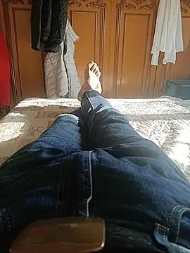 Bobby967 online show from 11/25/25, 09:53