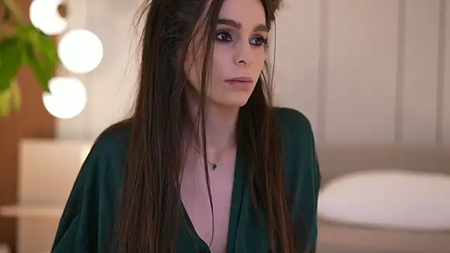 DoviaClaire online show from 01/16/26, 08:29