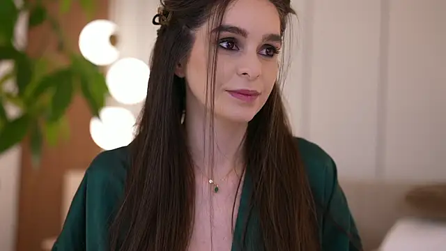 DoviaClaire online show from 03/07/26, 08:10