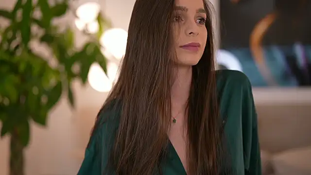 DoviaClaire online show from 09/26/25, 06:42