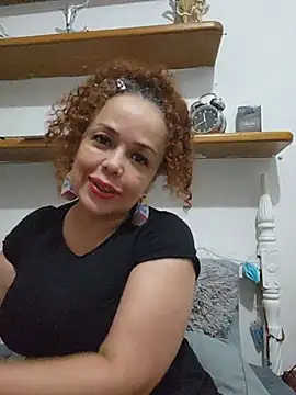 Snapshot of BadMicaela1 chatting on 06/12/26, 04:43 BadMicaela1 online show from 06/12/26, 04:43
