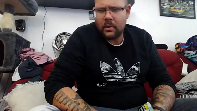 sexykevin17cm online show from 11/11/25, 01:39