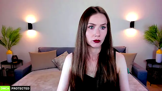 Snapshot of TheWoman__ chatting on 07/06/26, 10:44 TheWoman online show from 07/06/26, 10:44
