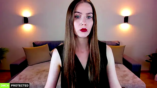 TheWoman   online show from 10/03/25, 07:15