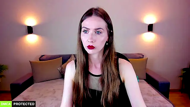 TheWoman   online show from 11/18/25, 07:06