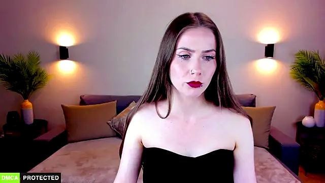 TheWoman   online show from 04/28/26, 07:29