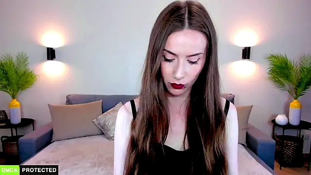Snapshot of TheWoman__ chatting on 06/08/26, 11:00 TheWoman online show from 06/08/26, 11:00