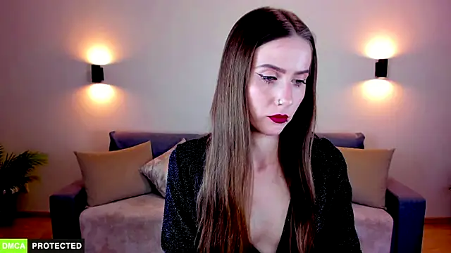 TheWoman   online show from 02/04/26, 07:31