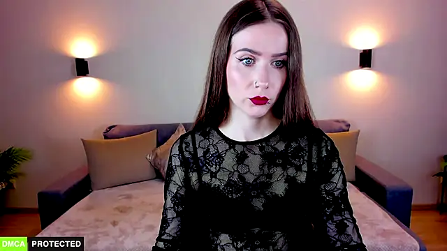 TheWoman   online show from 12/01/25, 07:15