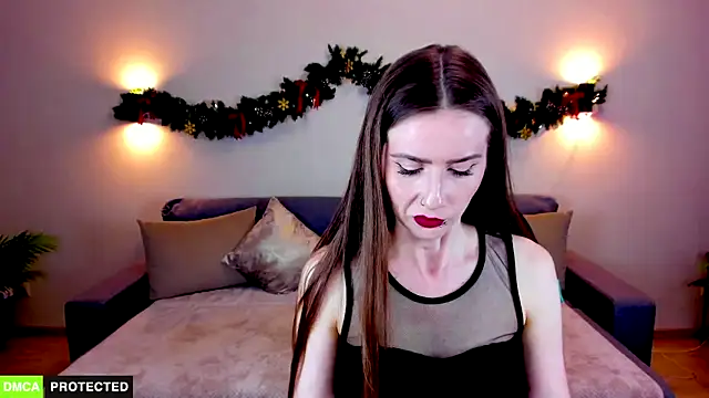 TheWoman   online show from 12/22/25, 06:52