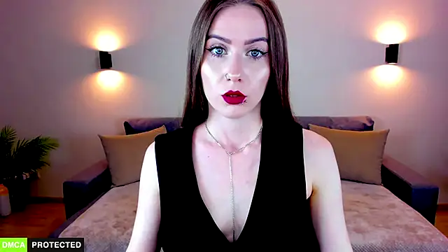 TheWoman   online show from 09/25/25, 06:47