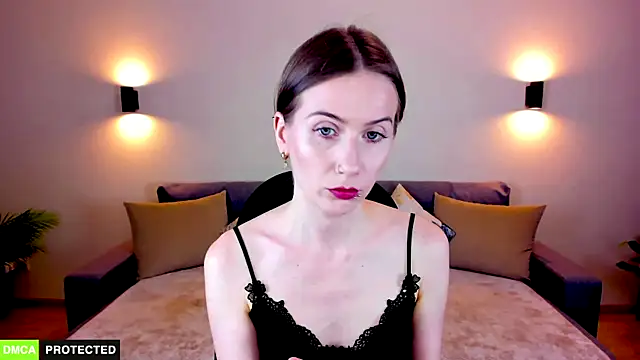 TheWoman   online show from 09/19/25, 01:48