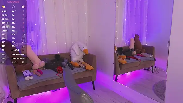 Mira Falls online show from 04/14/26, 01:05