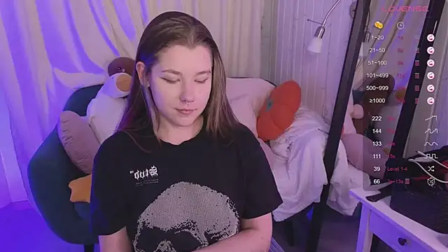 Mira Falls online show from 05/27/26, 01:57