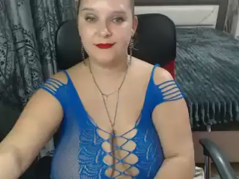 Snapshot of Boolochka chatting on 02/04/25, 08:38 Boolochka online show from 02/04/25, 08:38