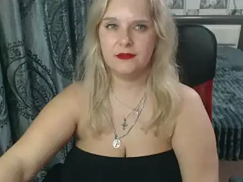 Snapshot of Boolochka chatting on 03/10/25, 09:51 Boolochka online show from 03/10/25, 09:51