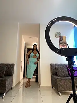 Shantal Lovee online show from 11/20/25, 06:30