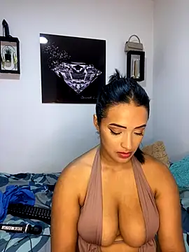 Shantal Lovee online show from 10/24/25, 11:04