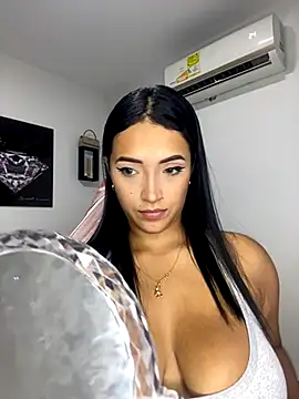 Shantal Lovee online show from 09/16/25, 12:22