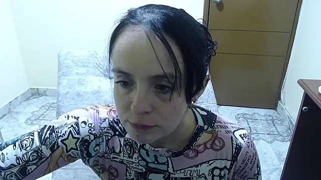 Snapshot of antara_hotgirl chatting on 06/09/26, 09:27 antara hotgirl online show from 06/09/26, 09:27