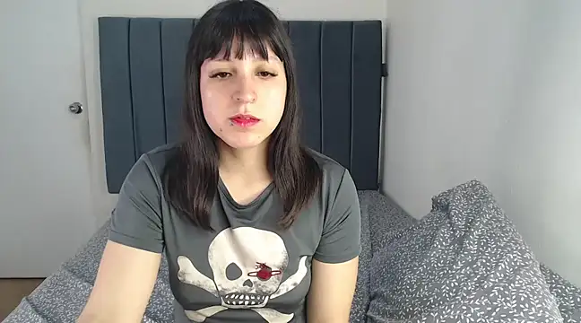 Snapshot of Chanelsexyy chatting on 02/17/25, 08:27 Chanelsexyy online show from 02/17/25, 08:27