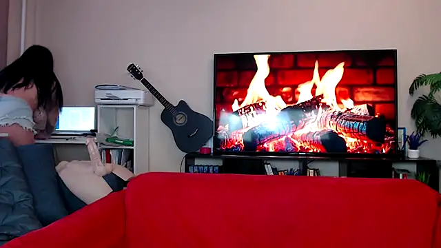 Snapshot of MommyMila84 chatting on 10/23/25, 02:32 MommyMila84 online show from 10/23/25, 02:32