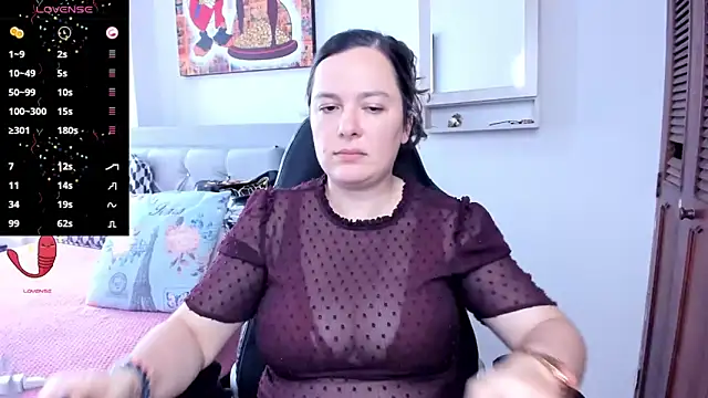 angelaagomez online show from 06/16/26, 06:19