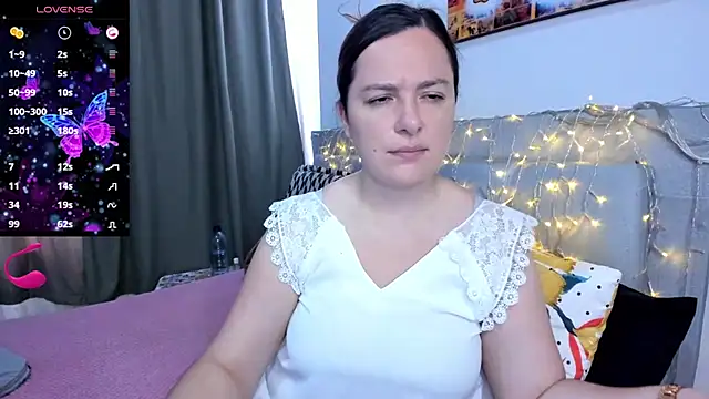 angelaagomez online show from 04/10/26, 06:48