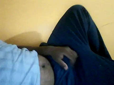 Snapshot of Indianguymohan chatting on 06/08/26, 04:40 Indianguymohan online show from 06/08/26, 04:40