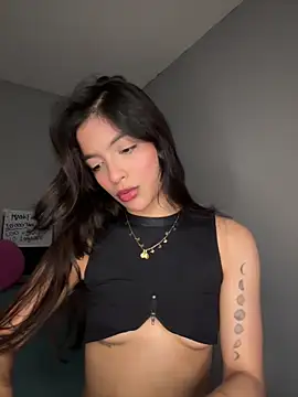 Sammy pink online show from 03/03/25, 10:52