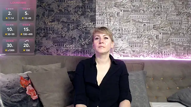 mandy foxxx online show from 10/21/25, 10:47