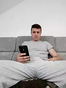 MrNoBoDy000 online show from 04/20/26, 05:54